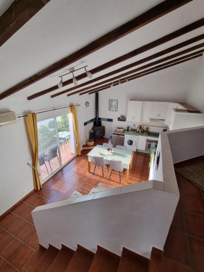 Lovely 2 Bed Apartment With Stunning Views & Pool Competa Luaran gambar