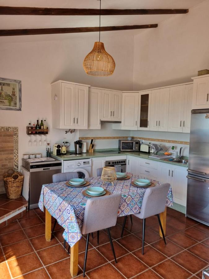 Lovely 2 Bed Apartment With Stunning Views & Pool Competa Luaran gambar