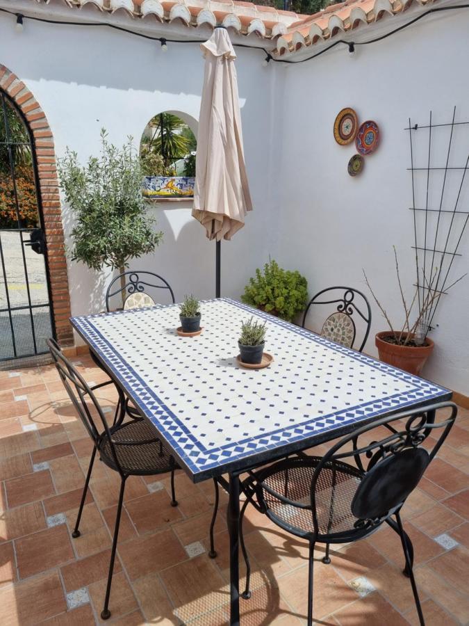 Lovely 2 Bed Apartment With Stunning Views & Pool Competa Luaran gambar